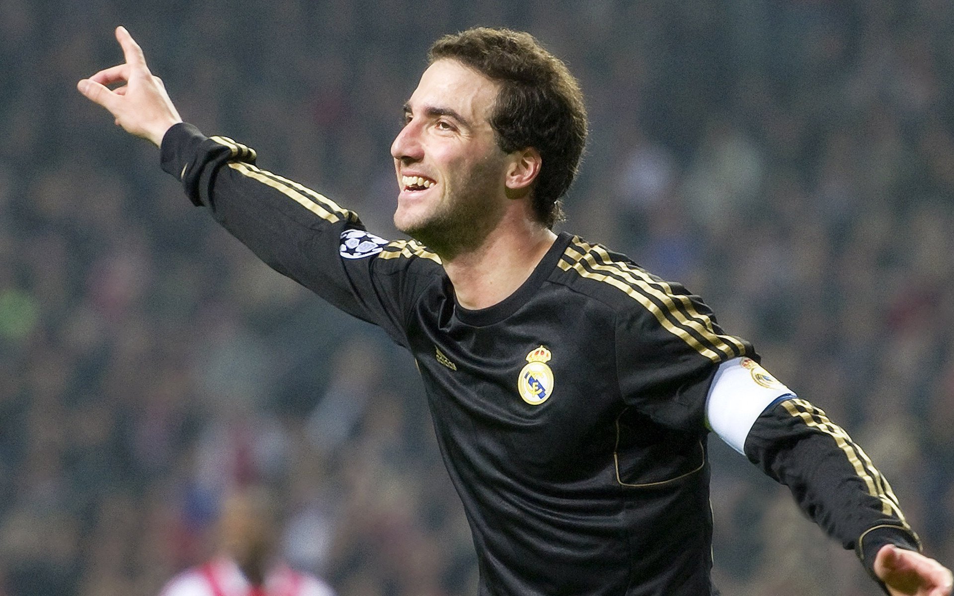 火箭控卫接受采访称期待带队打进季后赛，火箭队回访