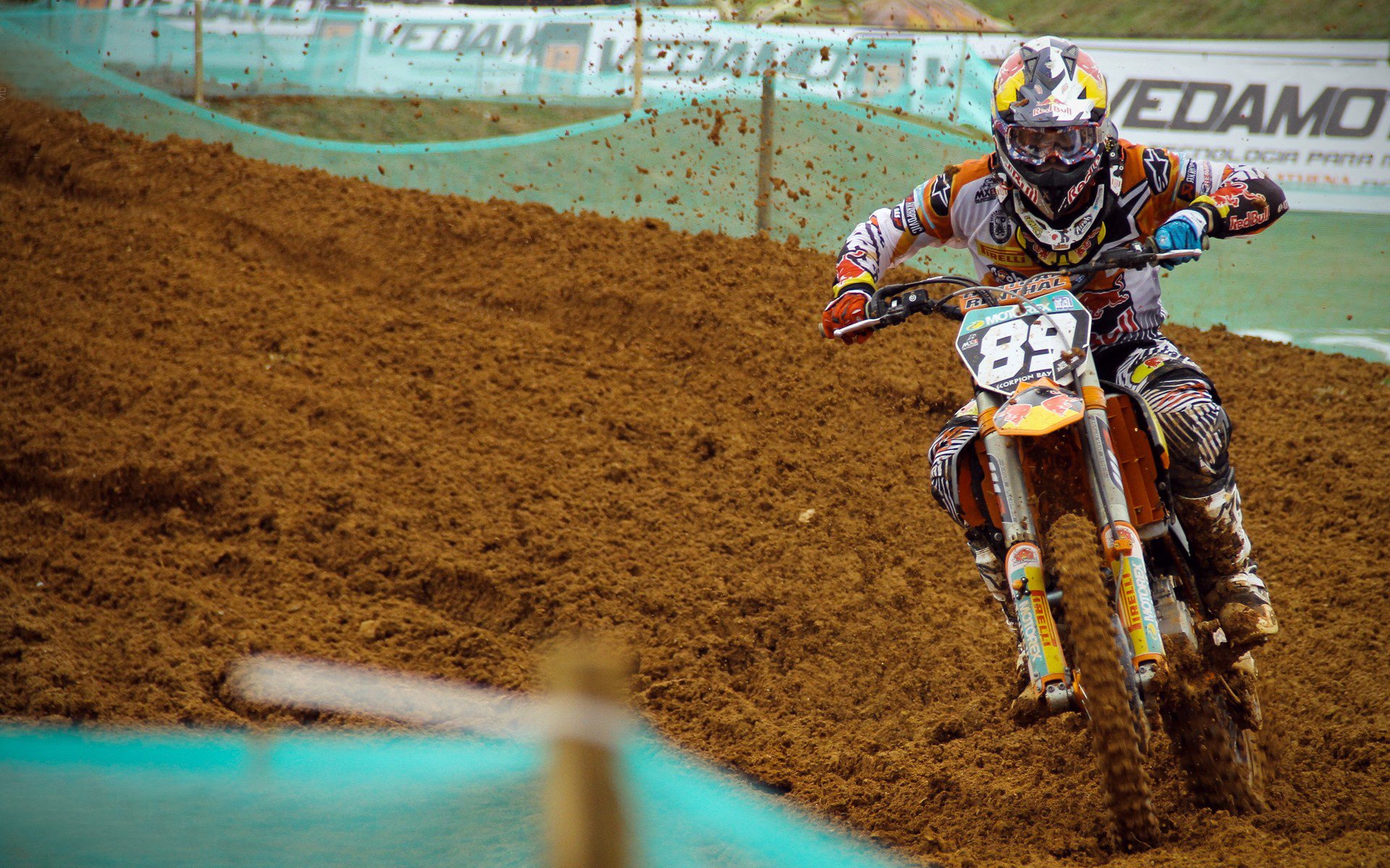 女队封金引爆国人骄傲与自豪